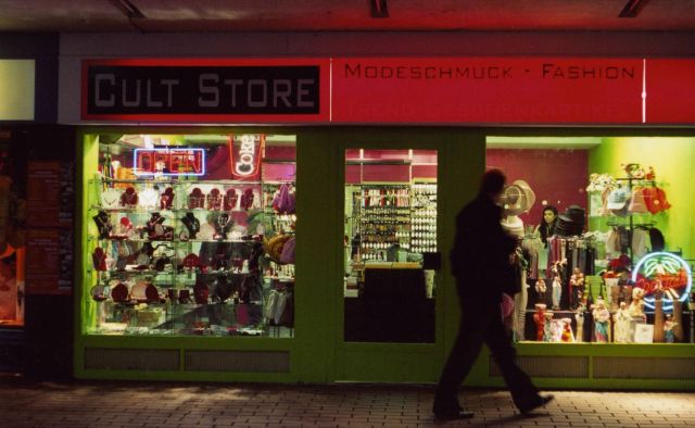 cult-store-near-hamburg-altona-bahnhof