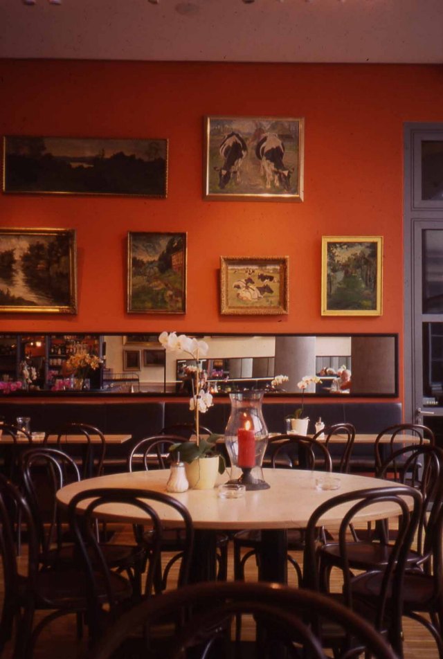 Hamburg, Museum of Art and Crafts (Kunst&Gew), cafe. March 2007